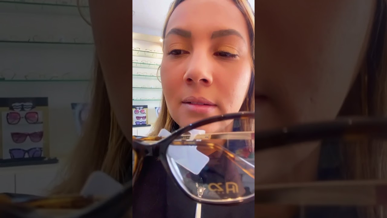 Espetacular esse óculos com iswarosk amo cor marrom detalhes bem moderno .