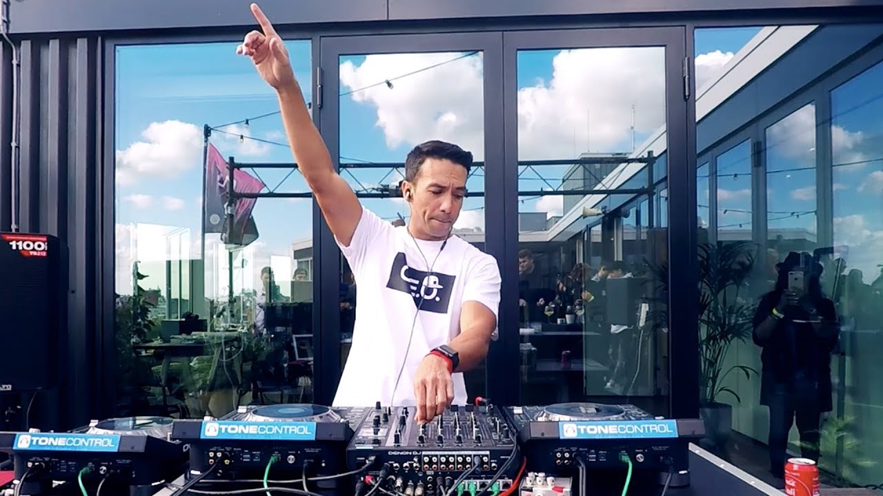 Laidback Luke Live at Mixmash Rooftop Recordings