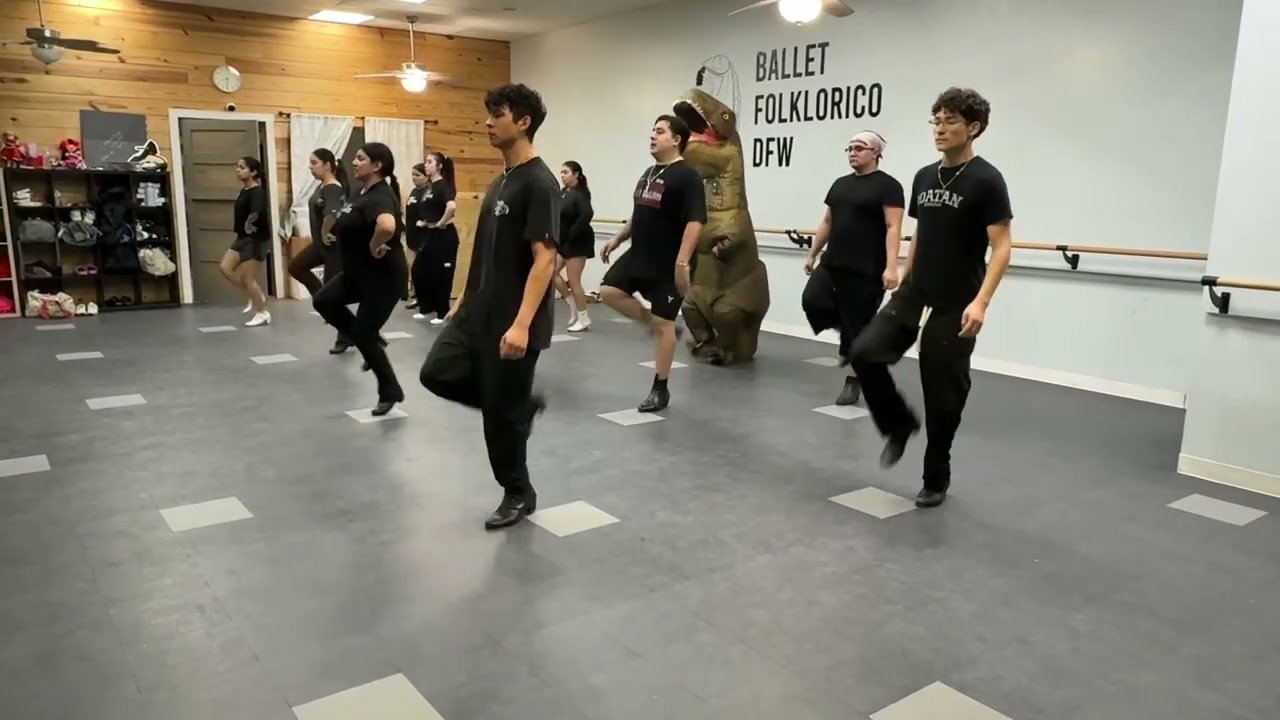 El Zapateado Veracruzano - Ballet Folklorico DFW practice, 10.28.25
