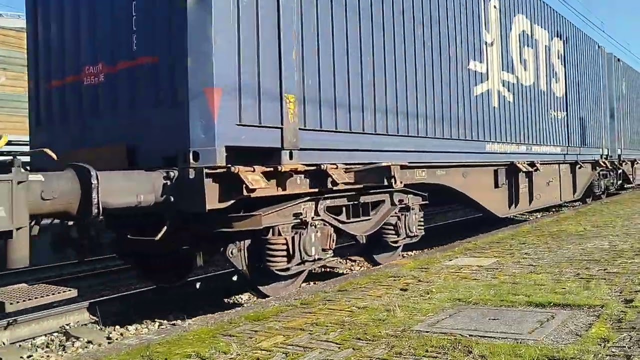 E193 491 Hupac / GTS Rail + 6193 819 vectron bianca GTS Rail con Milano Chiasso Botlek 21/02