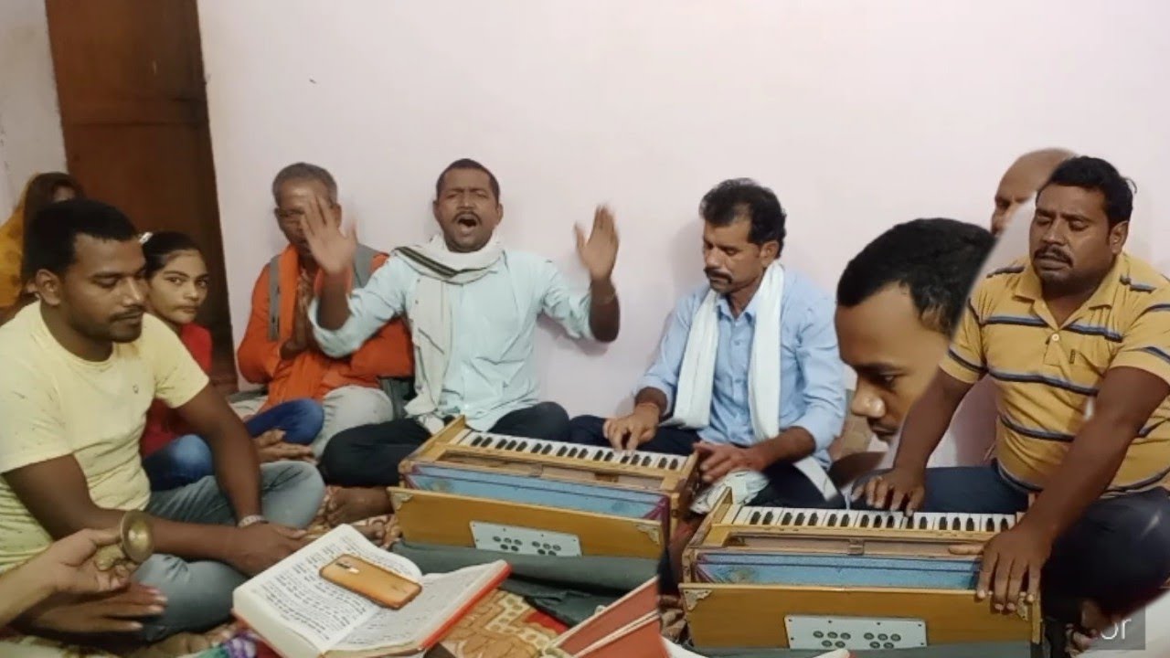 राम को देखकर के जनक नंदिनी, बाग पर खड़ी की खड़ी रह गयी ,राम देखे सिया को शिया राम को