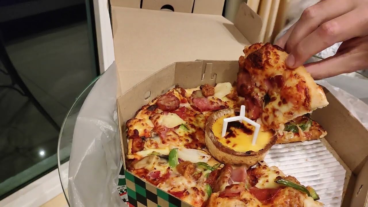 Pizza Company Pattaya. Promotion Buy1get1free