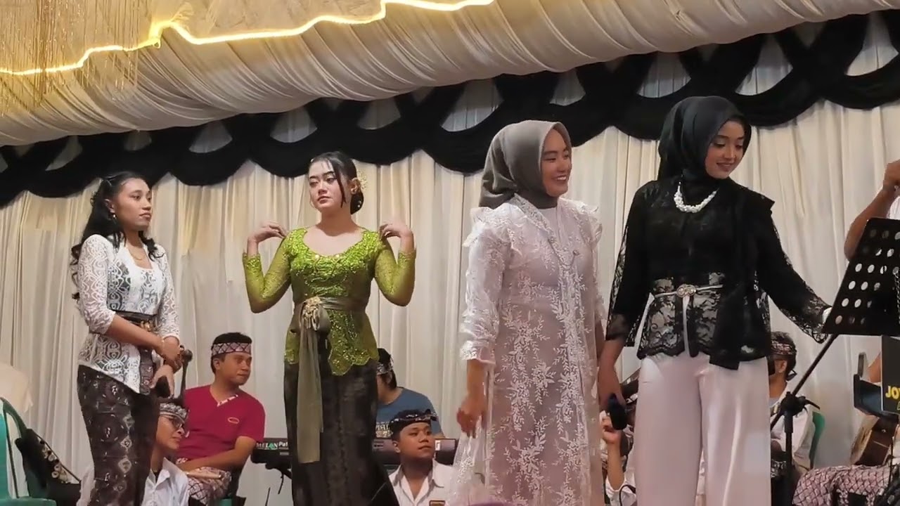 Duh senenge !! Rahma Diva & all artis JOYO KARYO Musik Akustik Live Tamansuruh.