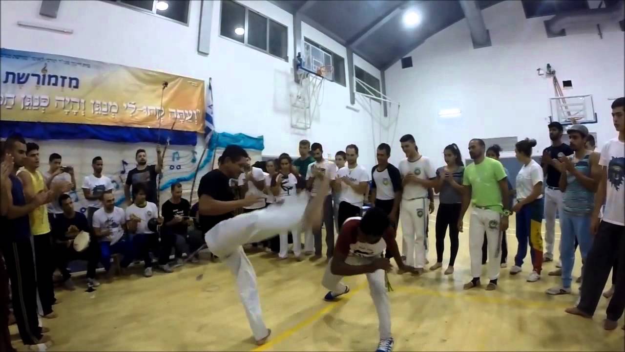 Bom Festival 2014   CMB Israel   Mestre Espirro Mirim & the Israeli youth Capoeira Champion