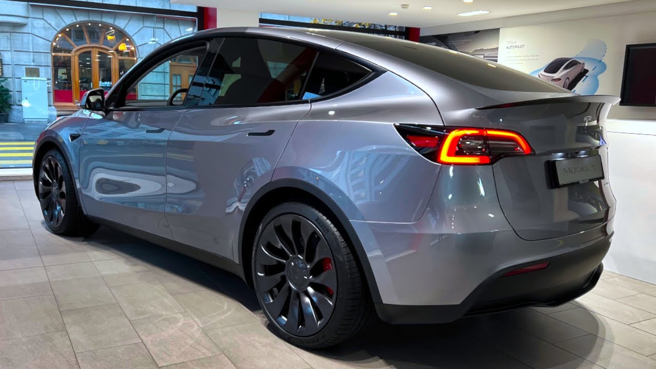 New Quicksilver Color on Tesla Model Y Performance 2023