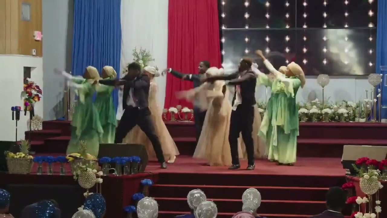 Troupe de Danse: Les Petits de Miami ft SLD de Boston [Live Performance]