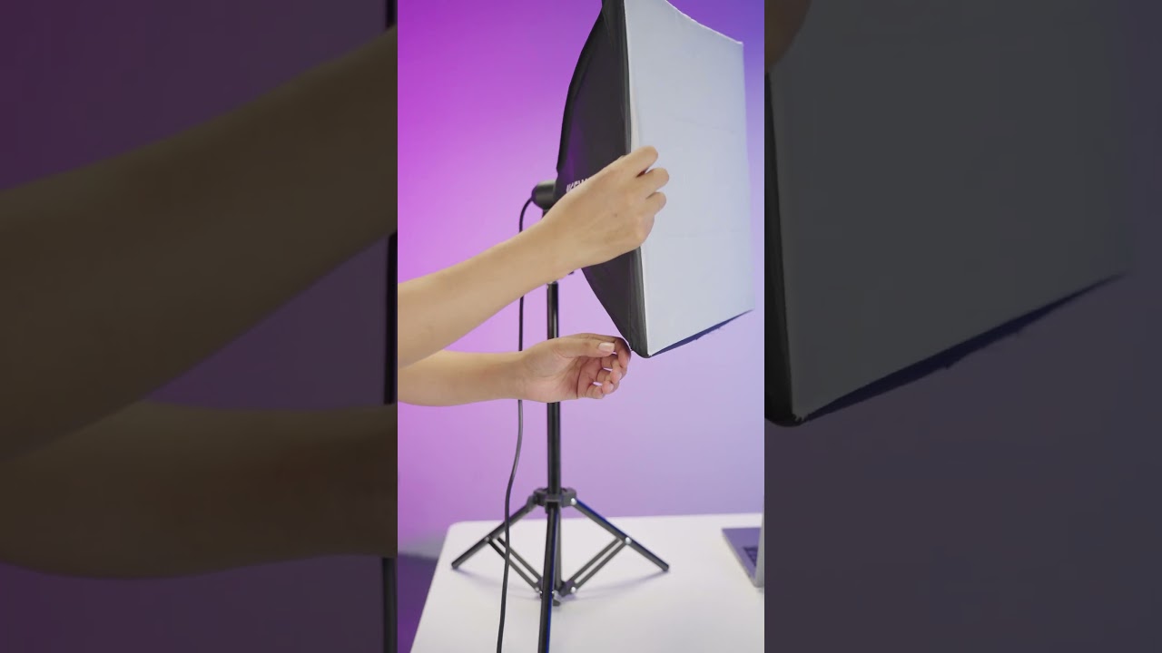 With the NEEWER NK004 RGB softbox light, you can customize your lighting to match any mood or scene!