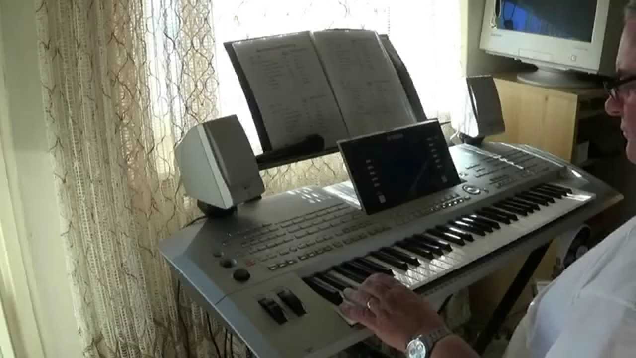 Anton aus Tyrol - DJ Ozti - Yamaha Tyros 2