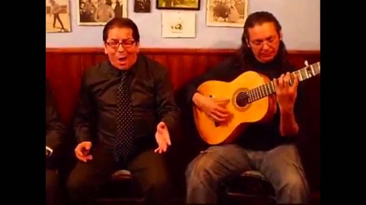 El Vareta cantando por Bulerias con Martin de la Revuelo en Sevilla