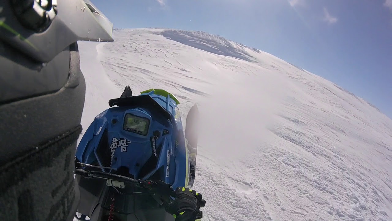 Polaris MTNTK Turbo climbing @Riksgrensen