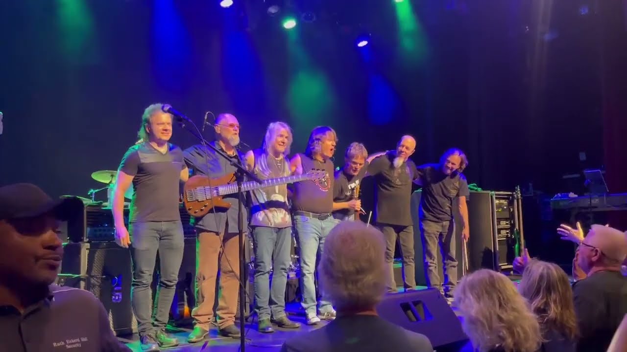 DIXIE DREGS Encore Finale - TAKE IT OFF THE TOP Ends Unbelievable Show at the Capitol in Clearwater