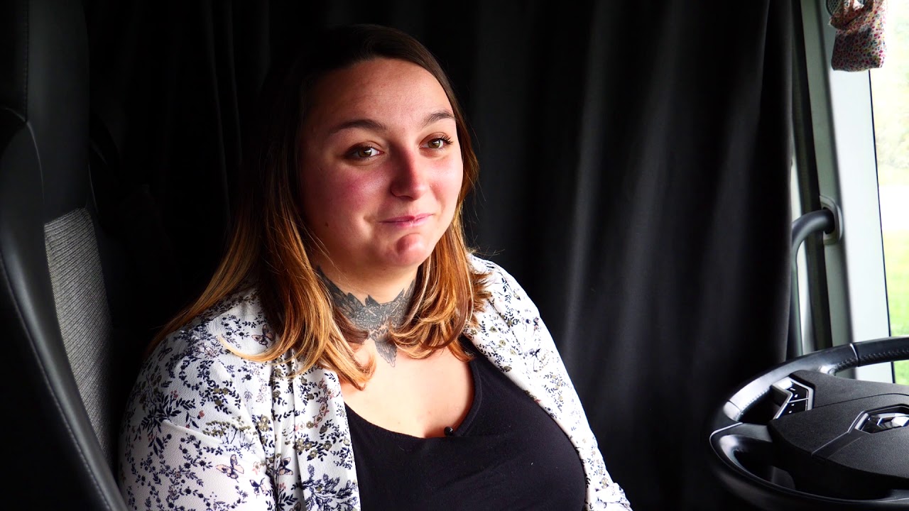 Charlotte & Marion Conductrices poids lourds TRANSPORTS CHOQUET