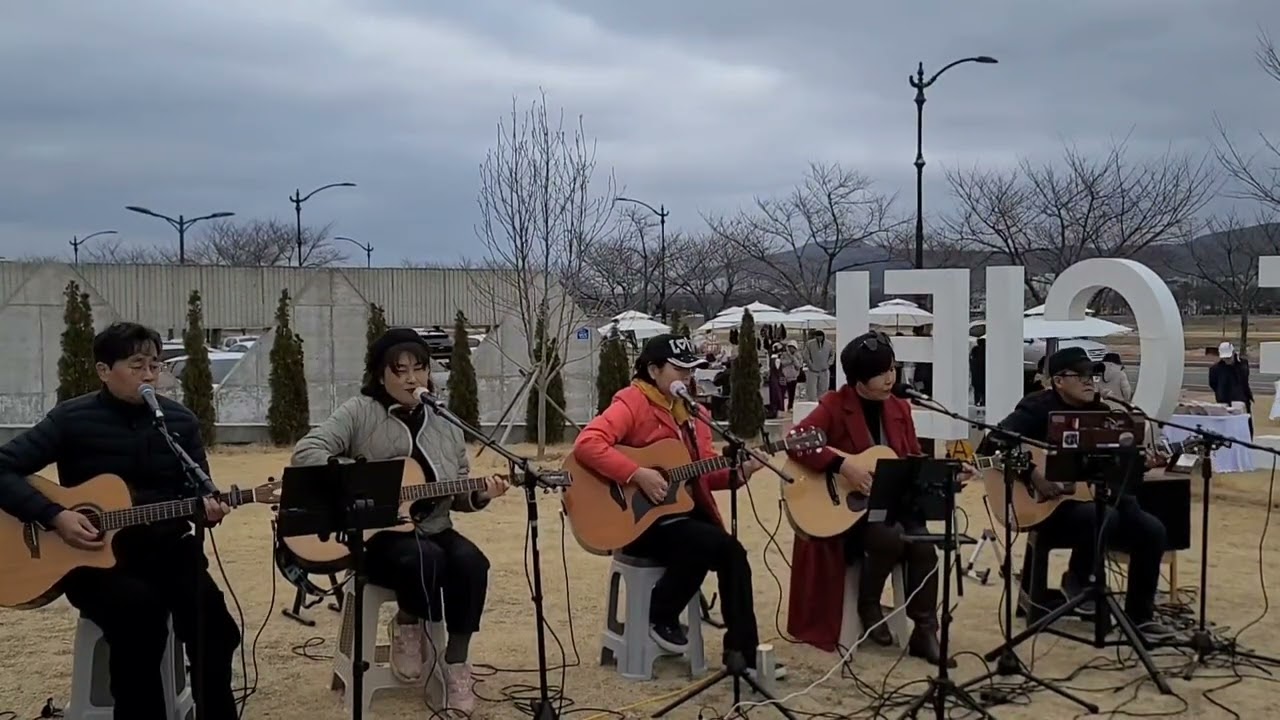 #만 남 /노사연/도담마켓# 축제형 프리마켓#아이들과 놀러오세요#멜로디 기타밴드 참여  #경주 대형카페  르씨엘#