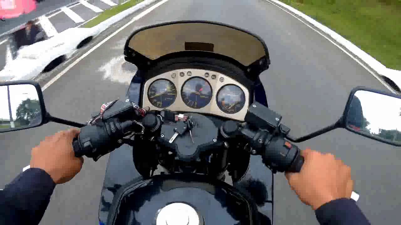 Honda CBX 750 famosa 7 galo acelerando forte com 4x1 após limpeza de carburação ☠️🎥👊🏽✊🏽🏍️💨💨💨