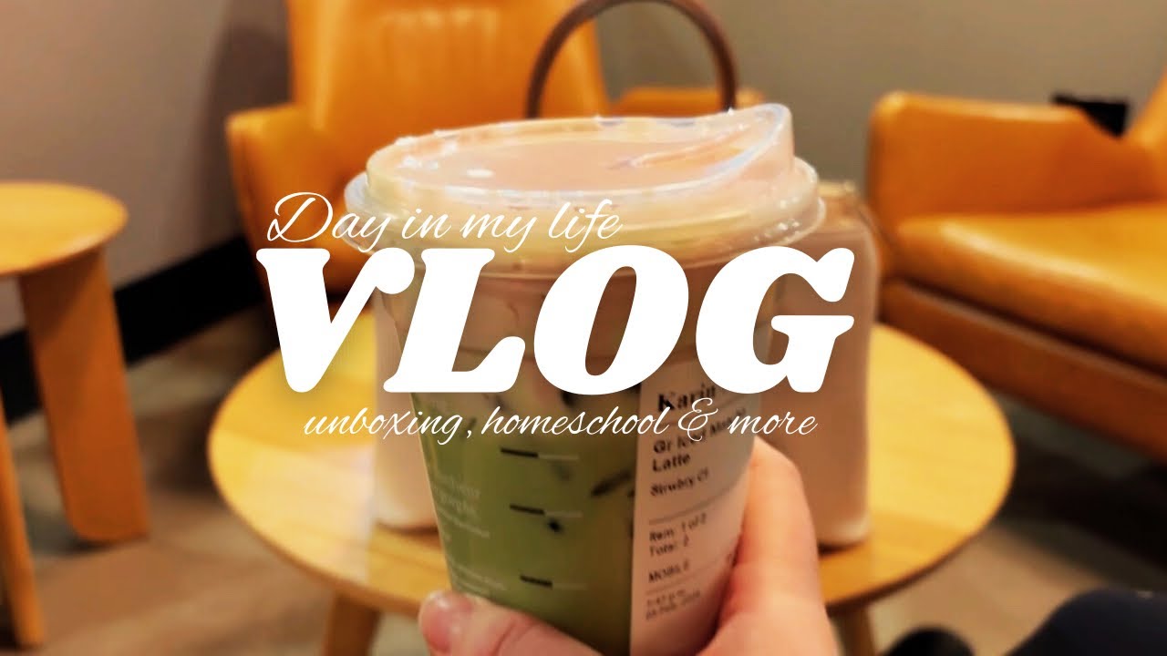 Day in my life as a SAHM | baking, yoga class, cleaning