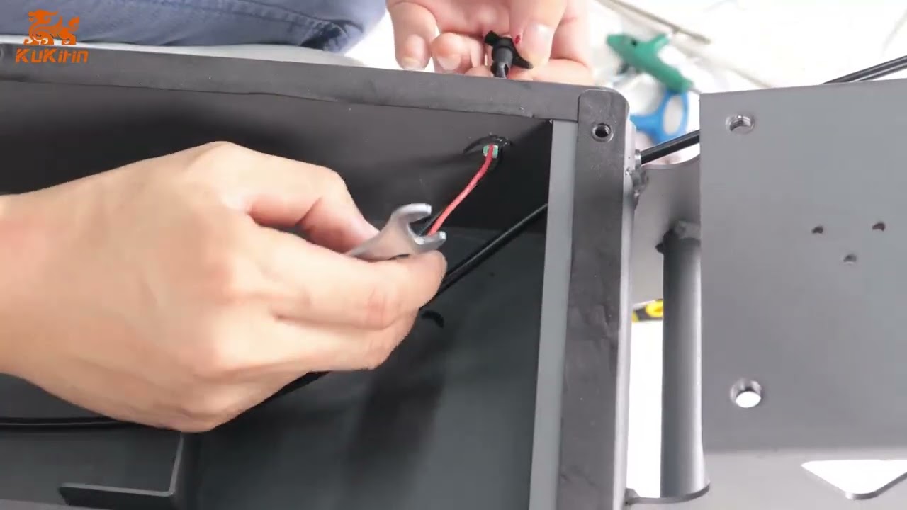Video of replacing the charging port on the Kukirin G2