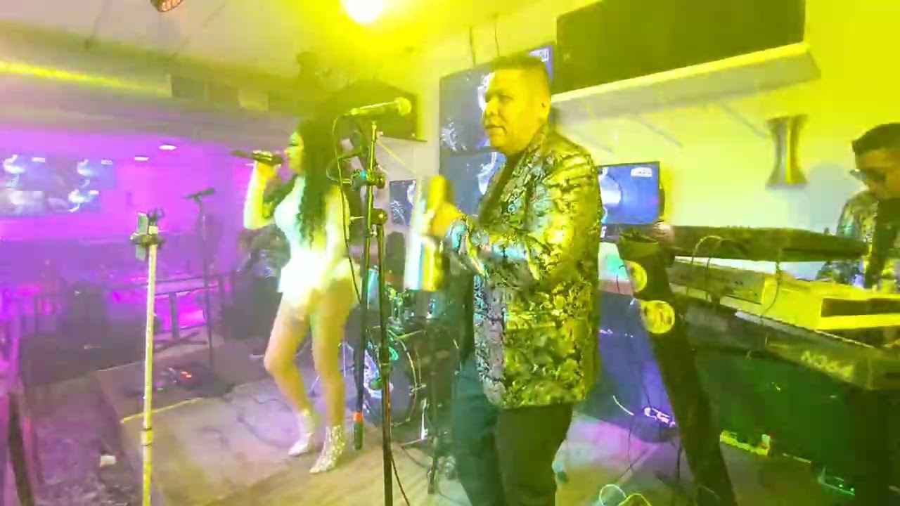 LU SO'N DE LUNA Amor en llamas