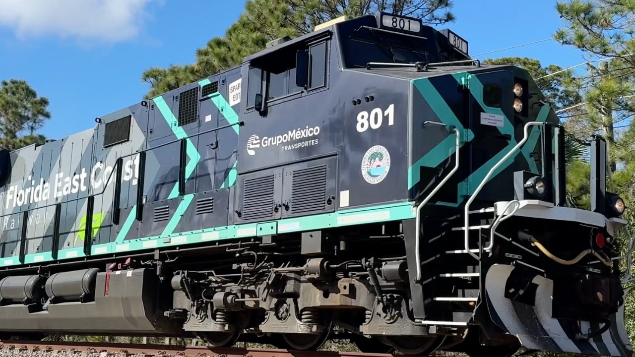 FEC 105 passing New Smyrna Beach airport