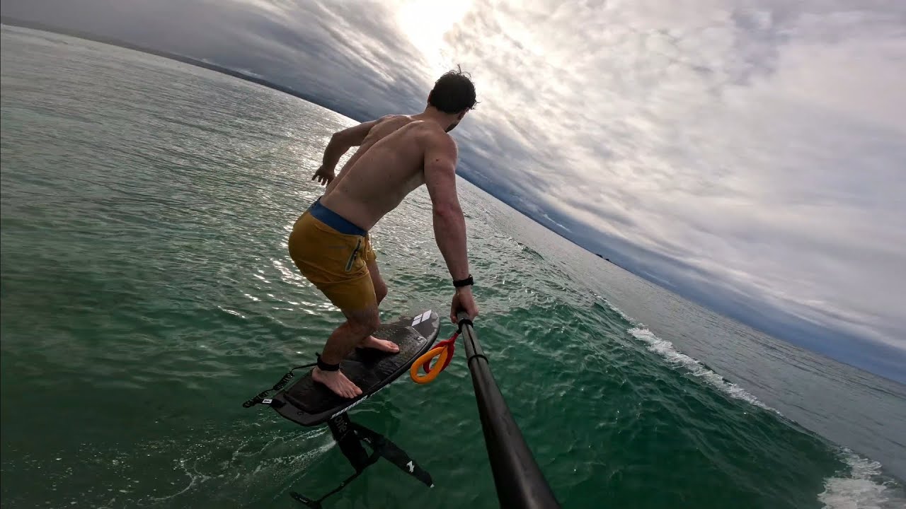 Endless glides at 0-1ft Byron on FONE 890