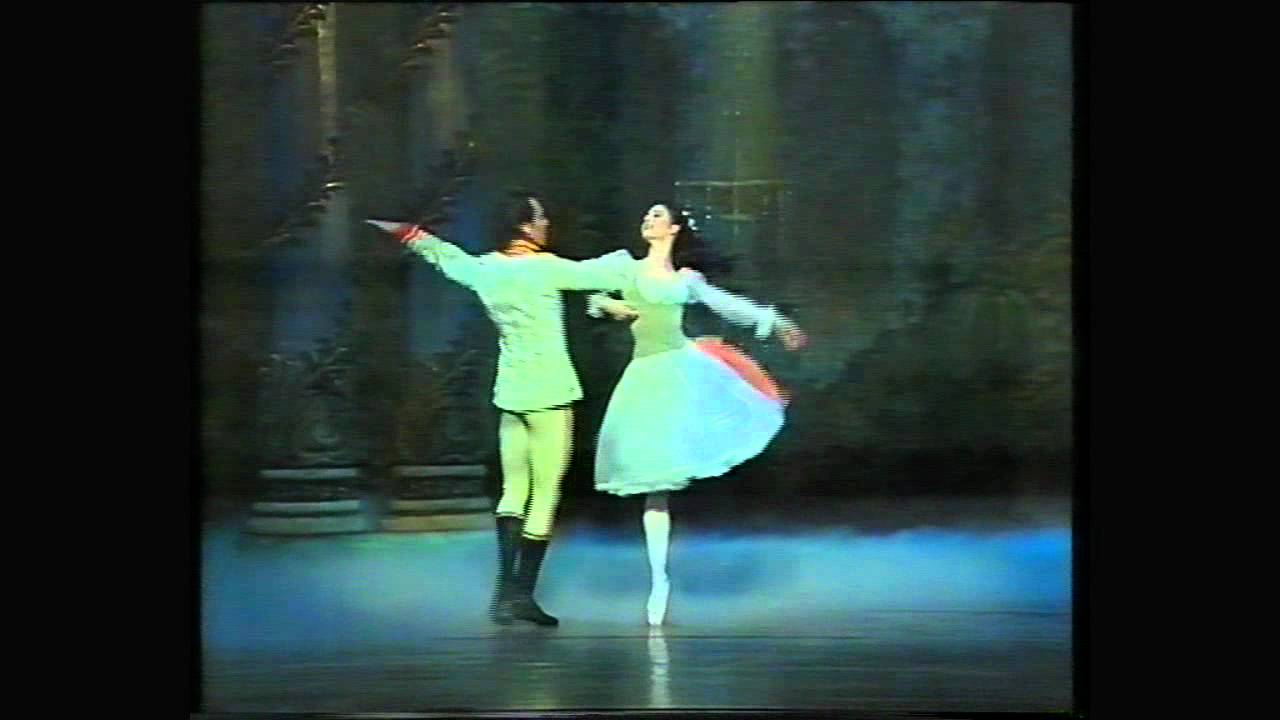 The Merry Widow ballet - Delia