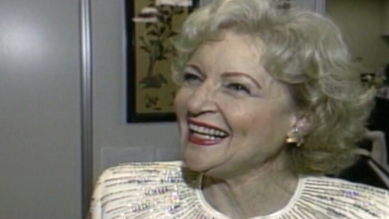 Oak Park throws 'Be Like Betty' birthday party for Betty White