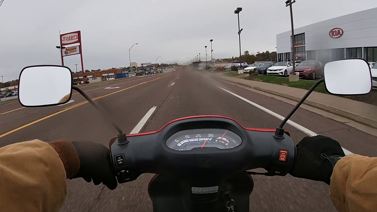 2001 Honda elite sr50 riding