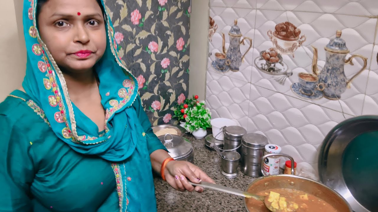Aaj toh baccho ki favourite sabji bana hi di #renutomarvlogs 