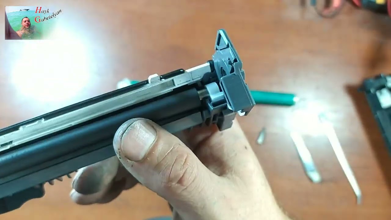 Как заменить фотобарабан и ролик первичного заряда на картриджах HP 19a, CF219A.