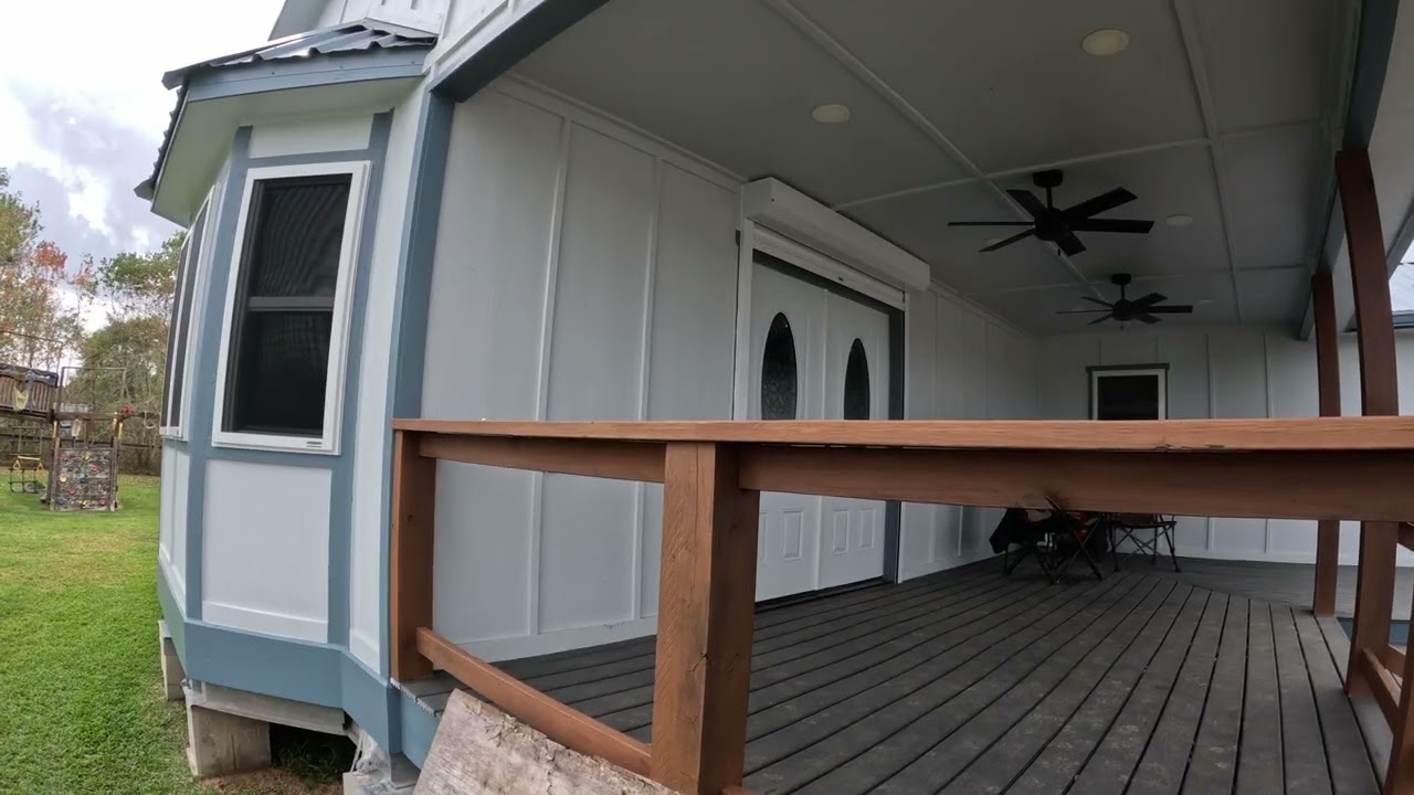 Crimsafe Screens by John's Shutters #hurricaneready #home #screens #securitytips #satisfying