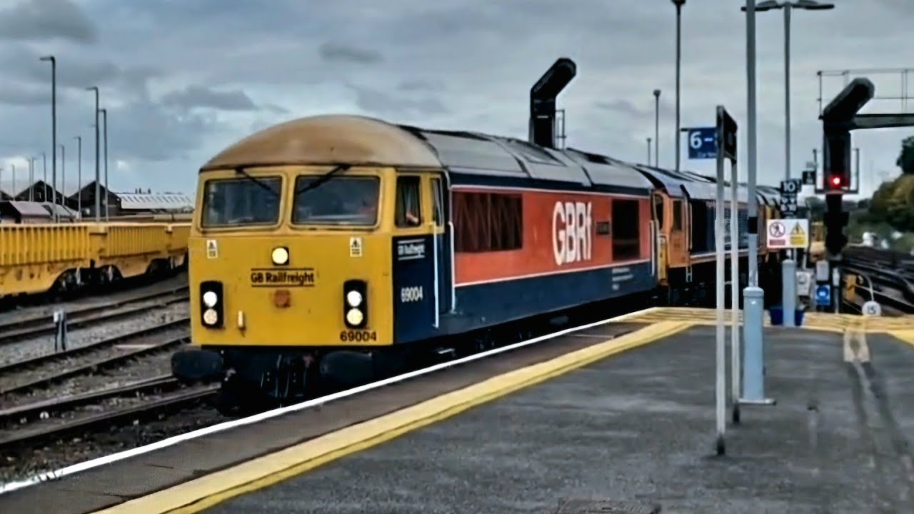 Trains at Eastleigh (28/8/25)
