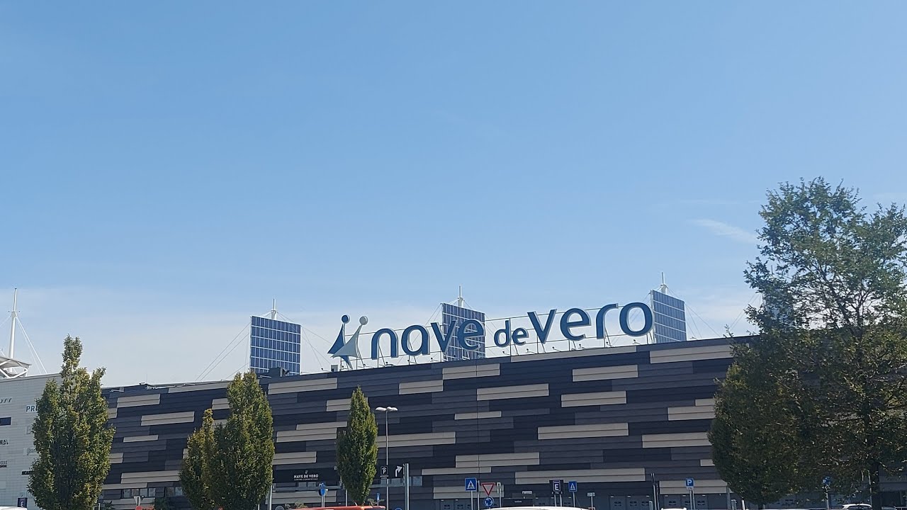 Nave de Vero / very big shopping centre in Venice/ Italy