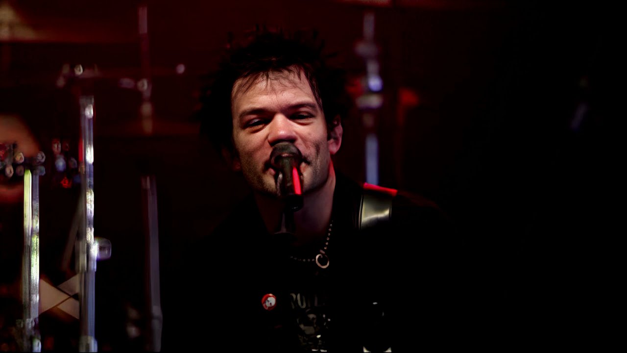 Sum 41 - Still Waiting [LIVE] 4k REMASTERED 2021