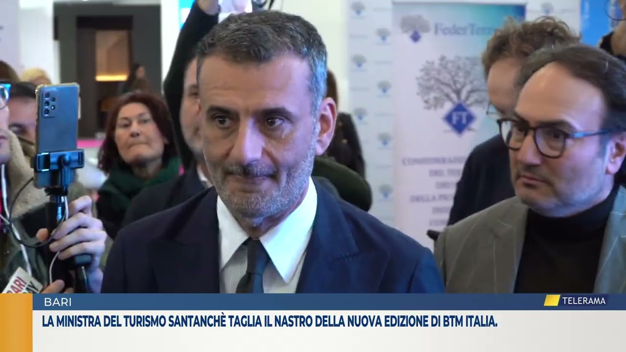 La ministra del Turismo Santanchè taglia il nastro della nuova edizione di BTM Italia.