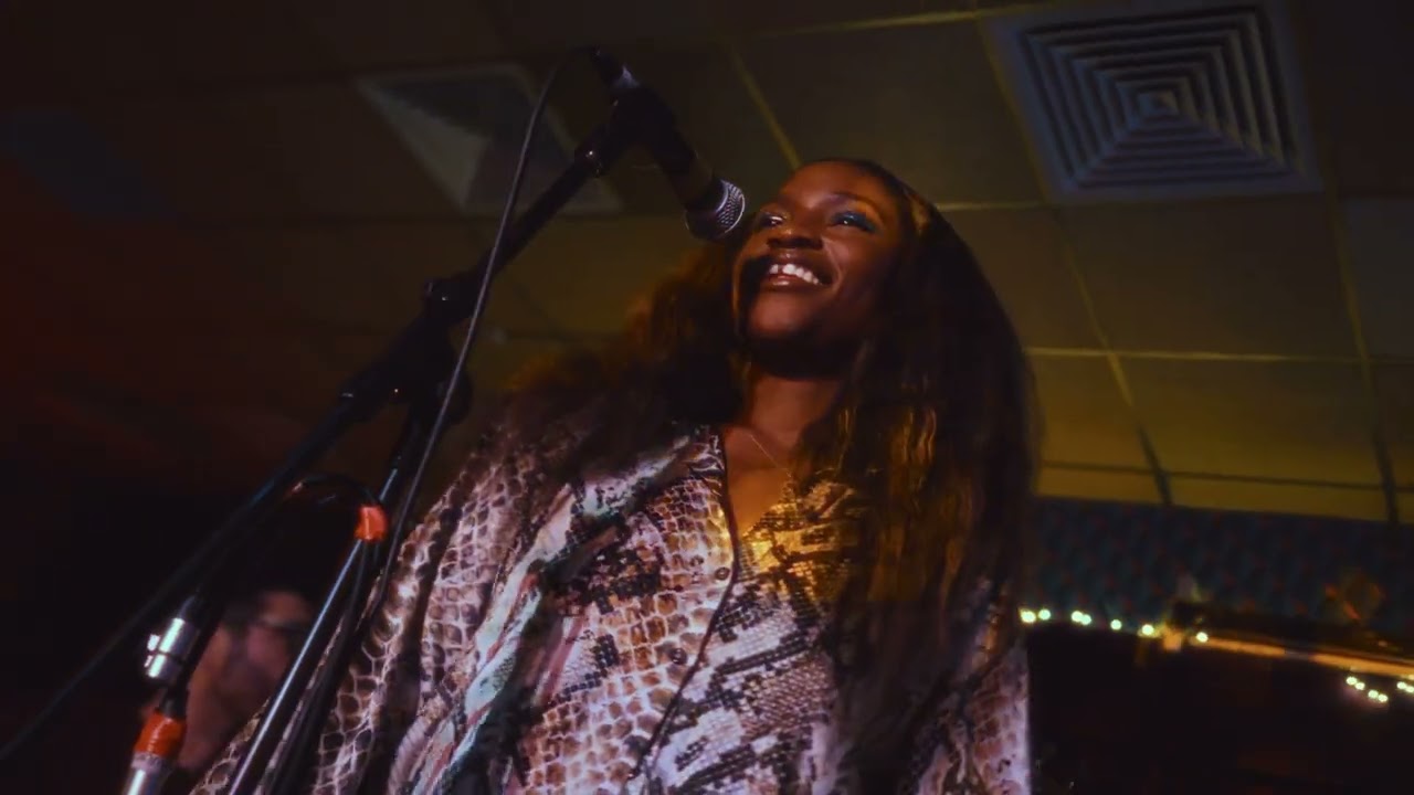 Love Cloud - Hit the Wall (live at Walthamstow Trades Hall)