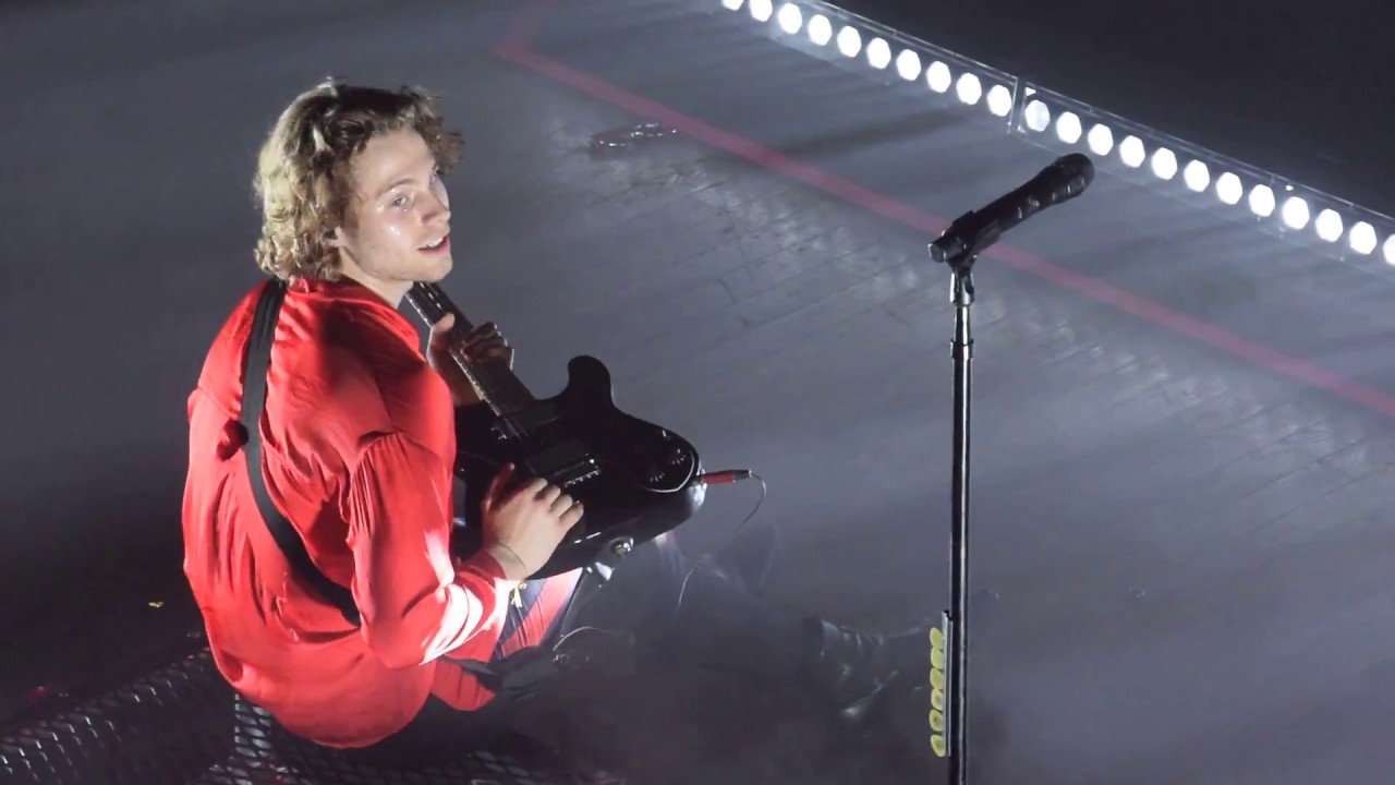 5 Seconds of Summer - She's Kinda Hot - Houston, TX 04.21.18