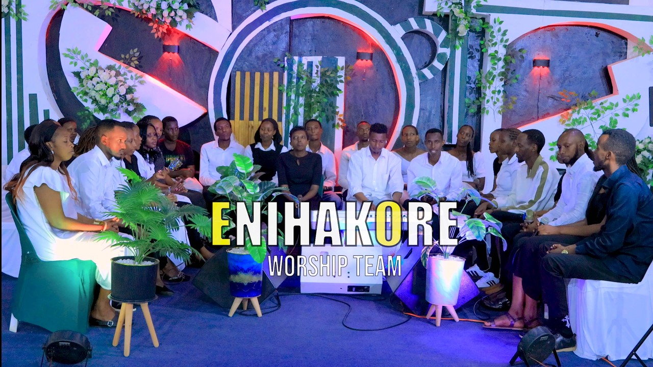 SESSION OF PRAISE AND WORSHIP  with ENIHAKORE WORSHIP TEAM