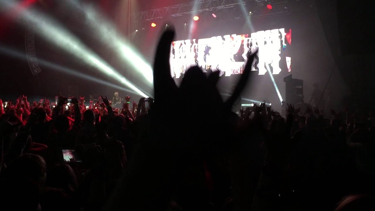 Skillet live in Samara 08.11.2014 Часть 2