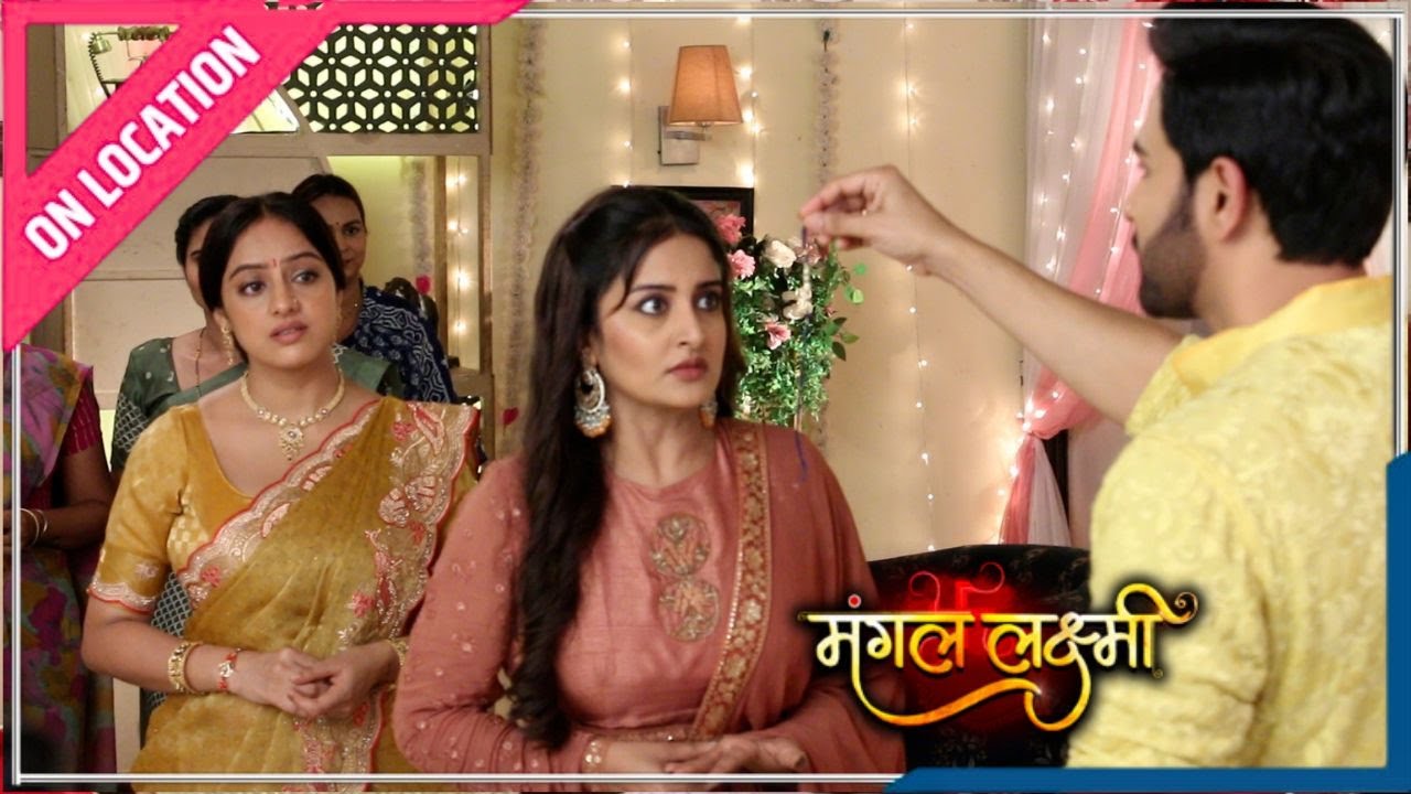 Mangal Lakshmi | On Location | Adit Ke Plan Se Bachi Munisha