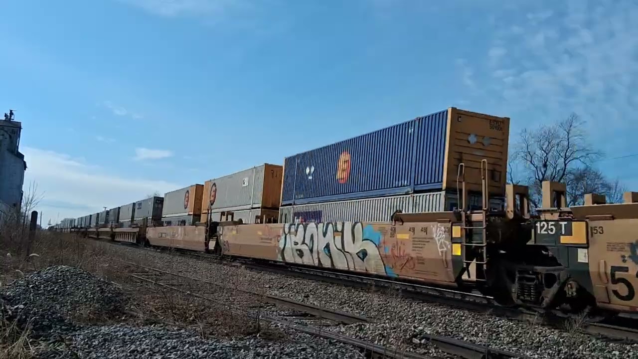 BNSF 8197 Meets BNSF 8273 in Mazon, IL 