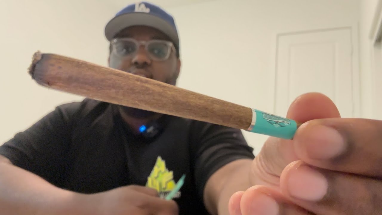 My First MOON ROCK Blunt 😱