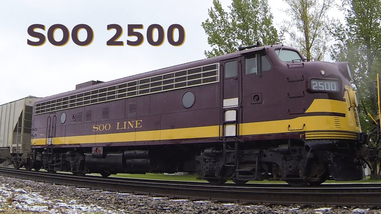 SOO 2500, Stopped at Shabbona, Illinois on 5-16-2014