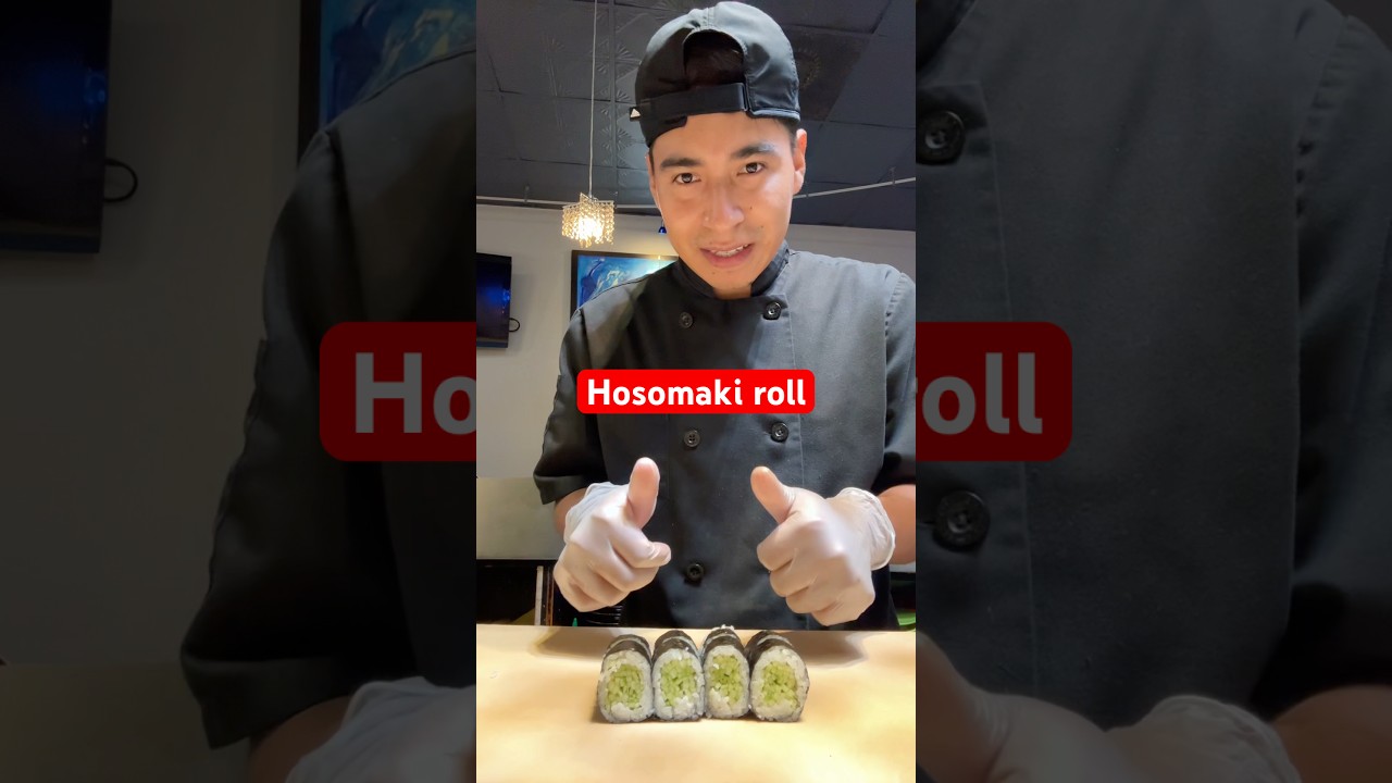 C&oacute;mo hacer hosomaki roll #sushi #cucumber #josomaki #chef