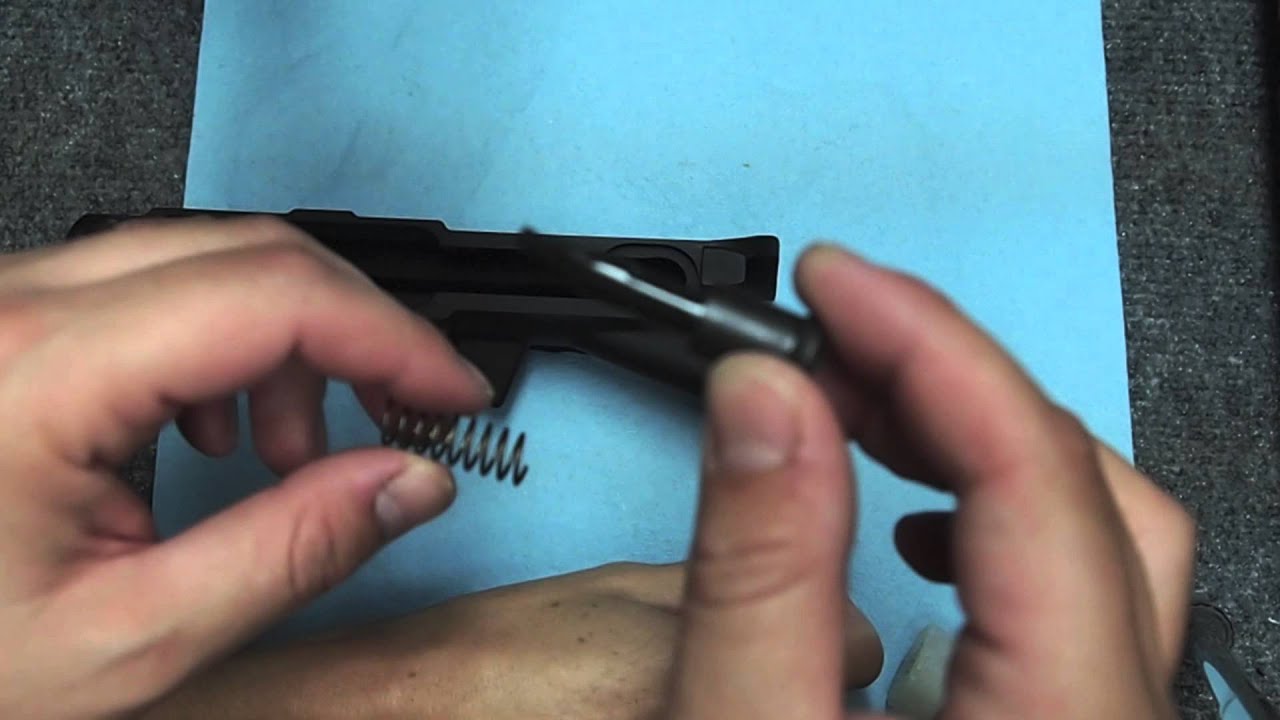 Womens AR15 Build Part 1 - Assembling the Upper Receiver - Aero Precision