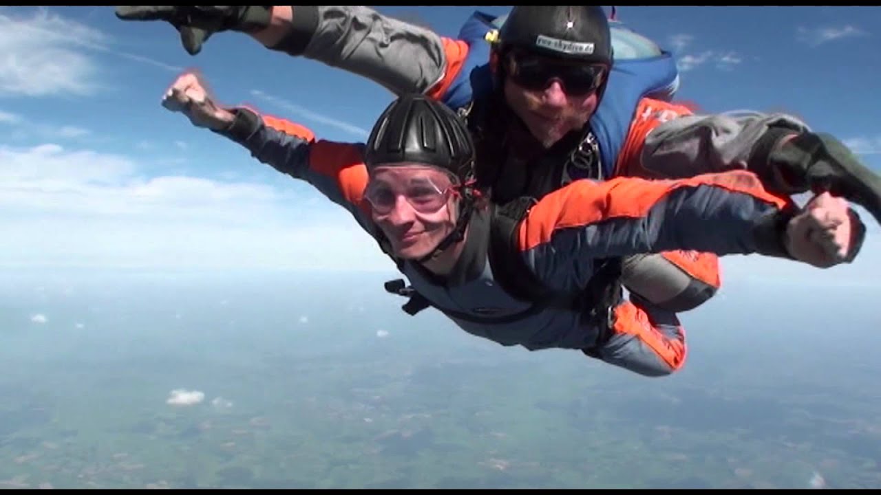 Björns Fallschirmsprung bei YUU-Skydive, Itzehoe