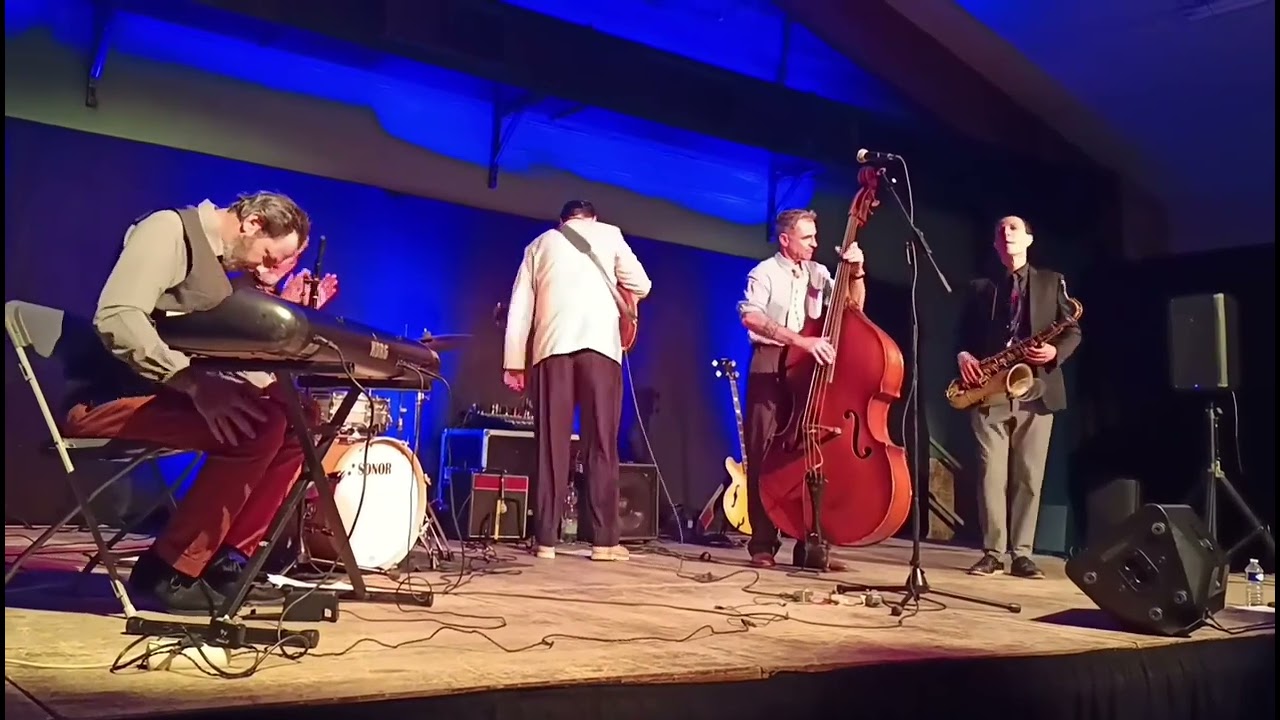 just because , petit vince @ swing & wine 2025