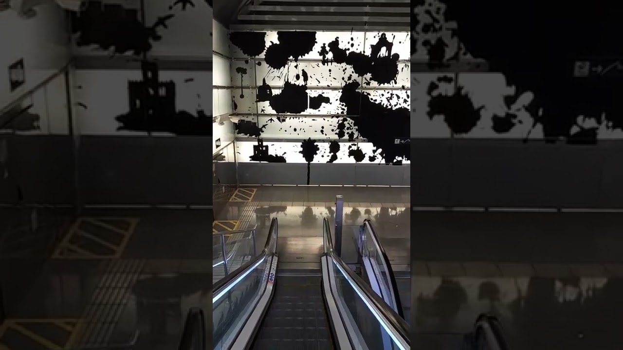 Trinitat Nova, Metro 🚇 Station