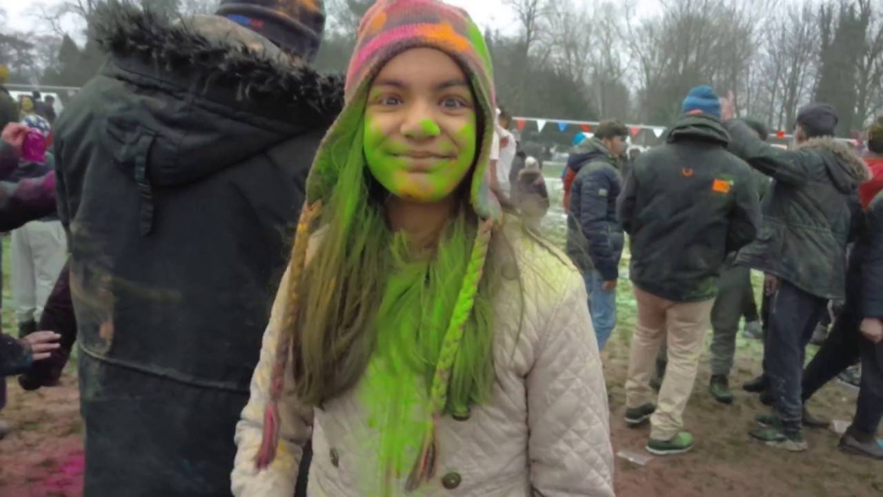 Leicester abbey park holi 2018
