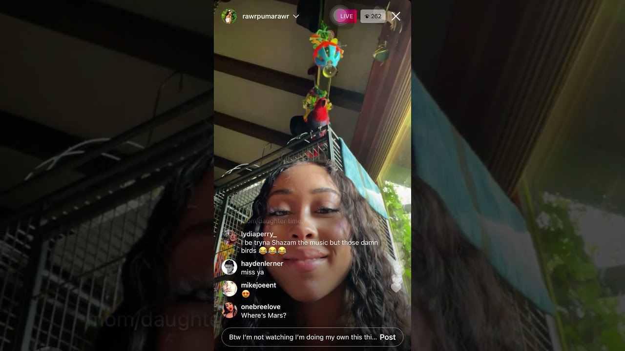 Puma curry doing erykah badu makeup on Instagram