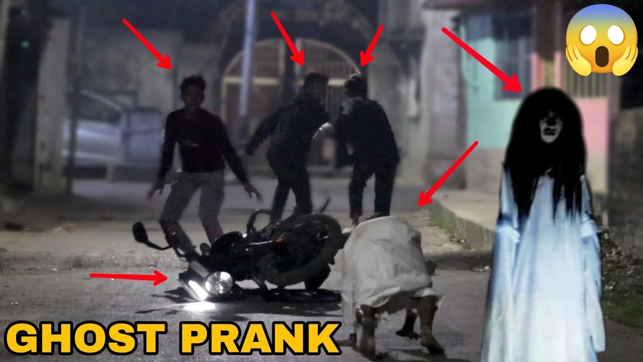Ghost Prank Part 11 ! - India's Real Ghost Prank || MOUZ PRANK