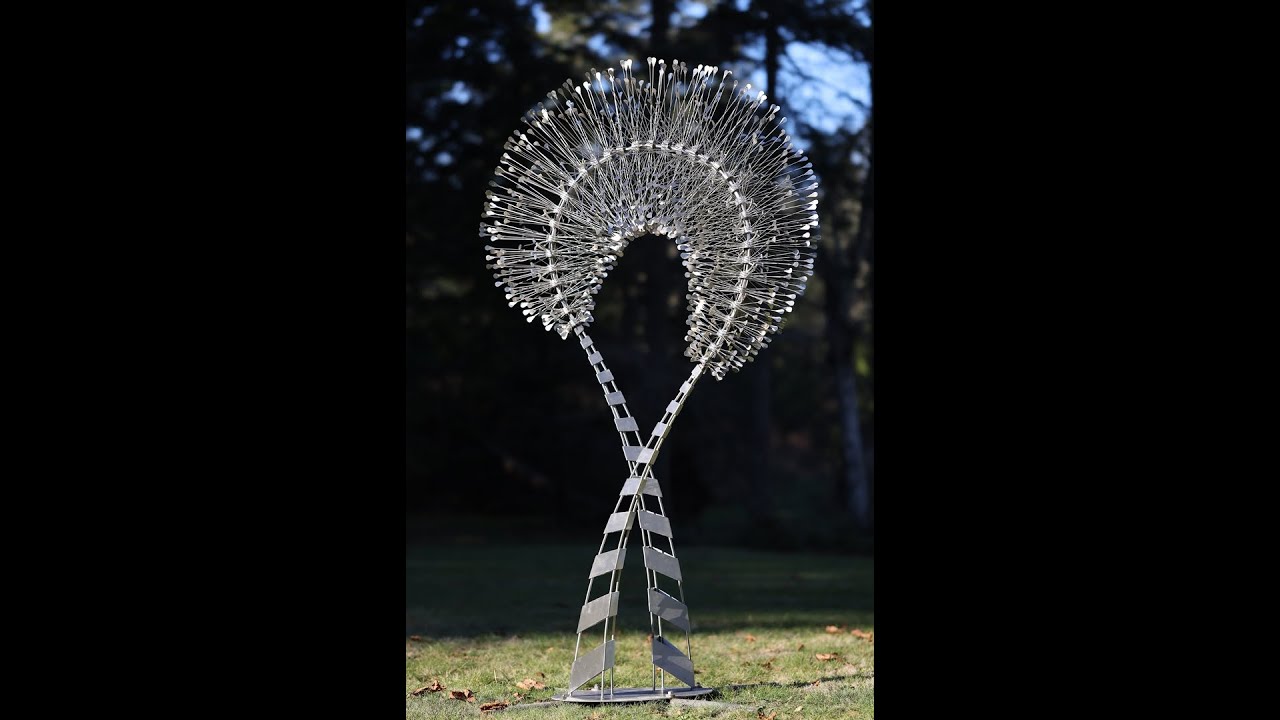 Anthony Howe Fabricates a Kinetic Wind Sculpture